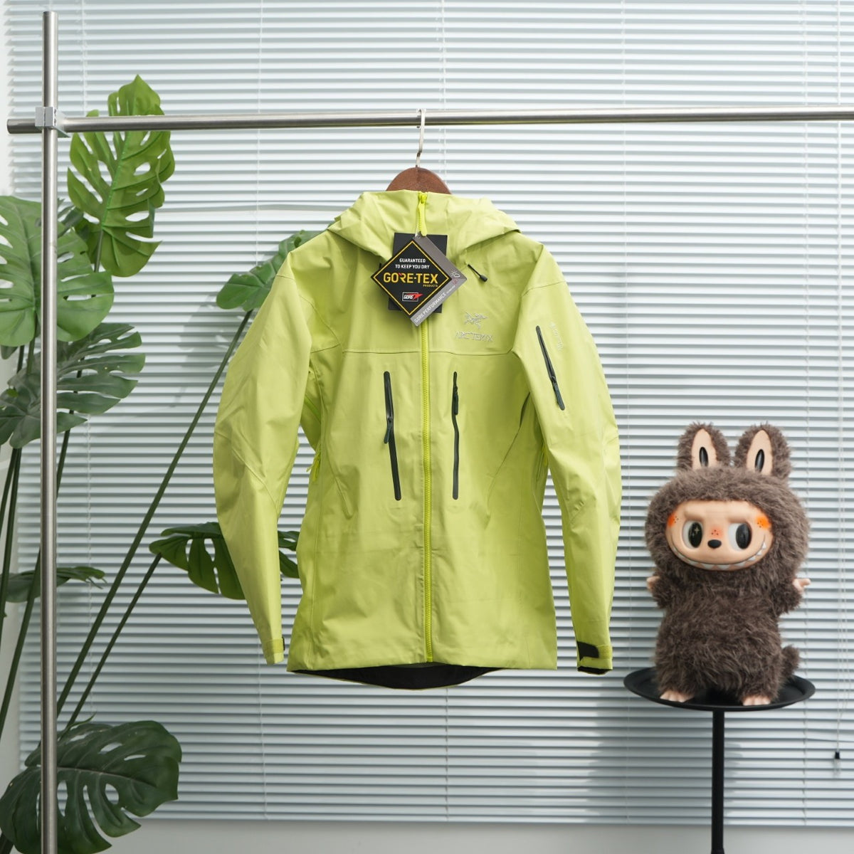 Outdoor Camping Coat Waterproof Windbreaker Hiking Jacket – Alpha SV 6th