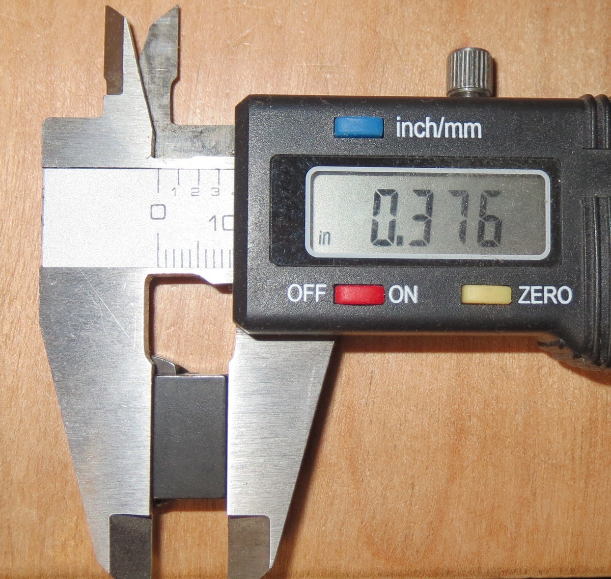 Adjustable Rear Sight for 10-22 Rifle with Dovetail Mount and White Lines