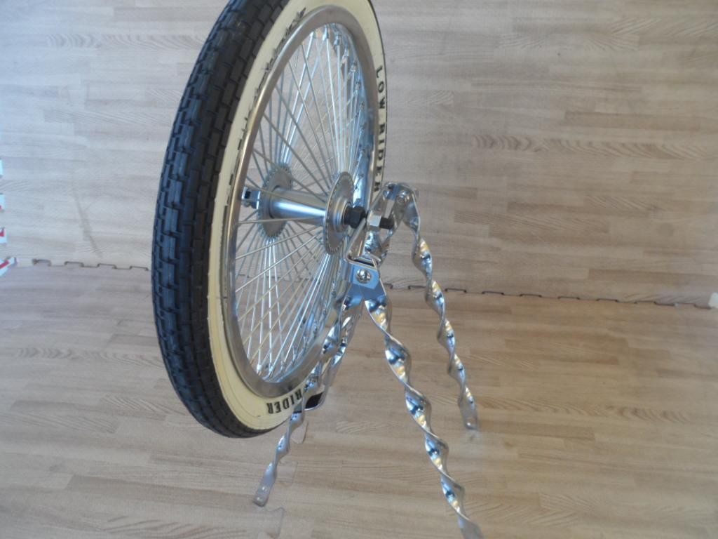 20-inch Lowrider Bicycle Wheel Kit with 16-inch Spare Whitewall Tire