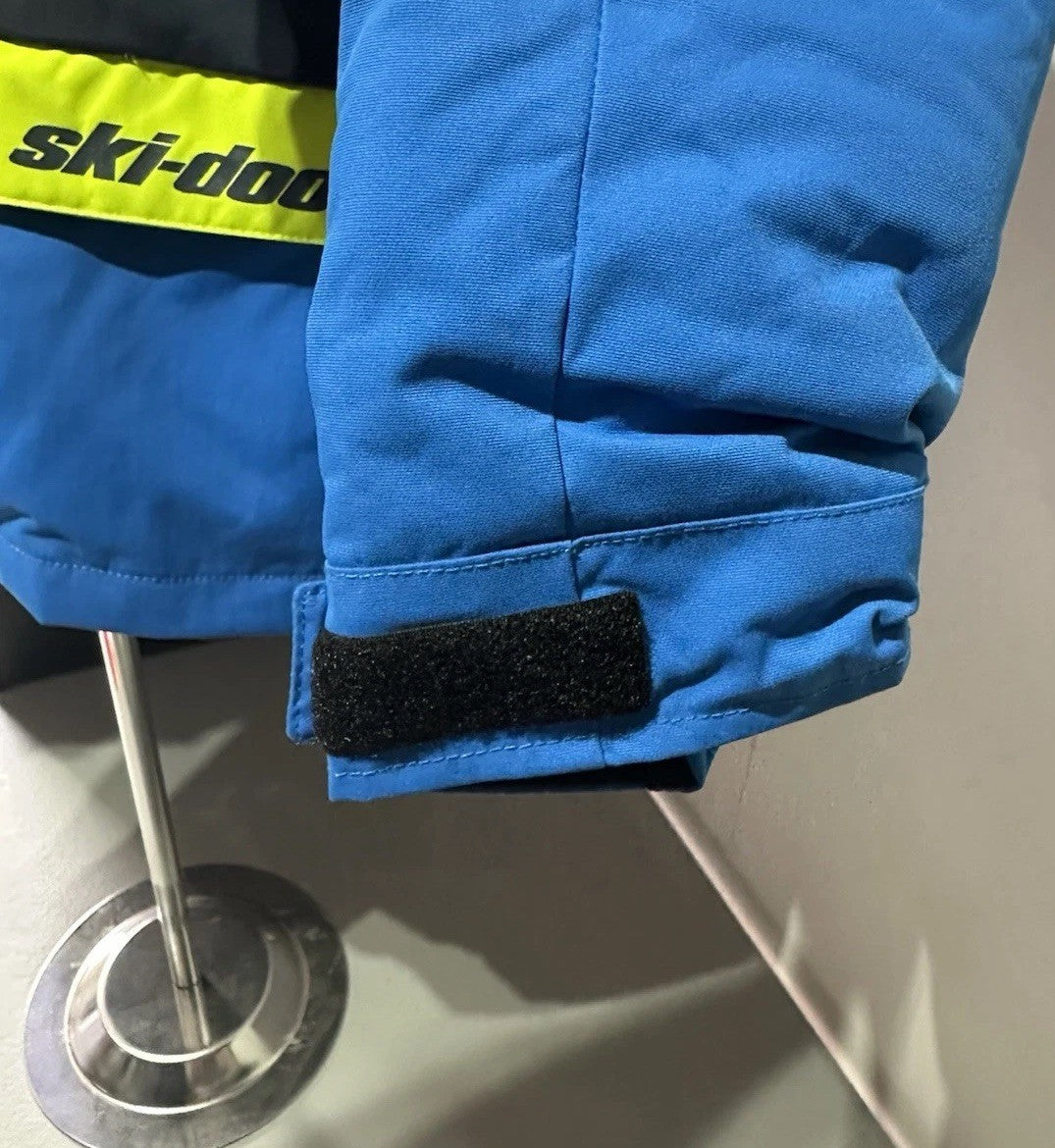 Kids Ski Jacket Windproof Waterproof Size 6 Indigo Blue Winter Outerwear