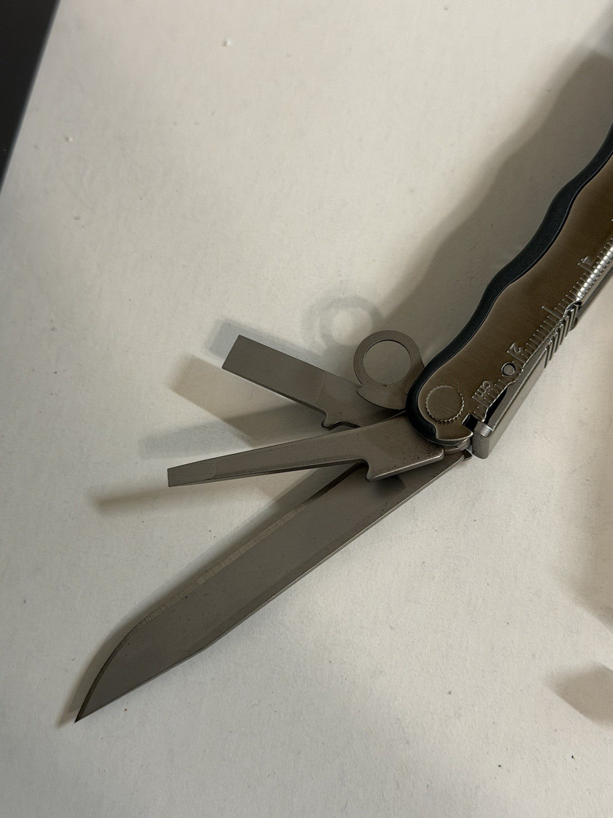 Leatherman Fuse Stainless Steel Multi-Tool Pliers with Leather Sheath