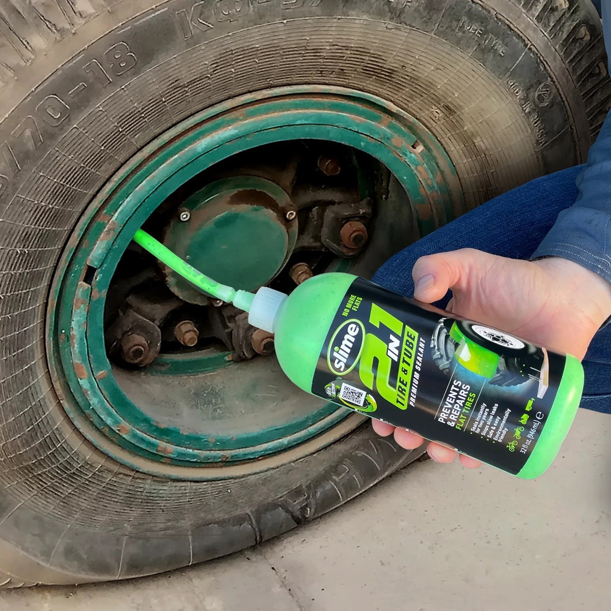 2-in-1 Bicycle Tire & Tube Sealant - Prevents & Repairs Punctures 32 oz