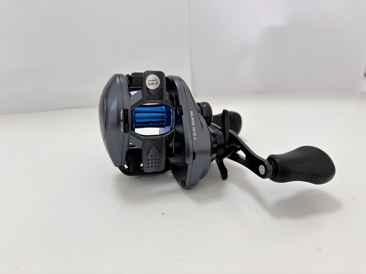 Baitcasting Fishing Reel 8.2:1 Gear Ratio, Right Hand, Compact, Durable