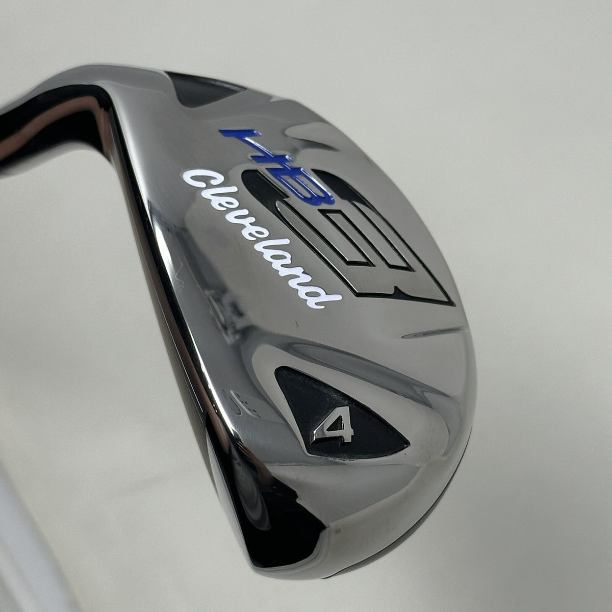 Golf Iron Set 4-Piece Cleveland 2010 HB3 4 Iron Action Ultralite 62g RH