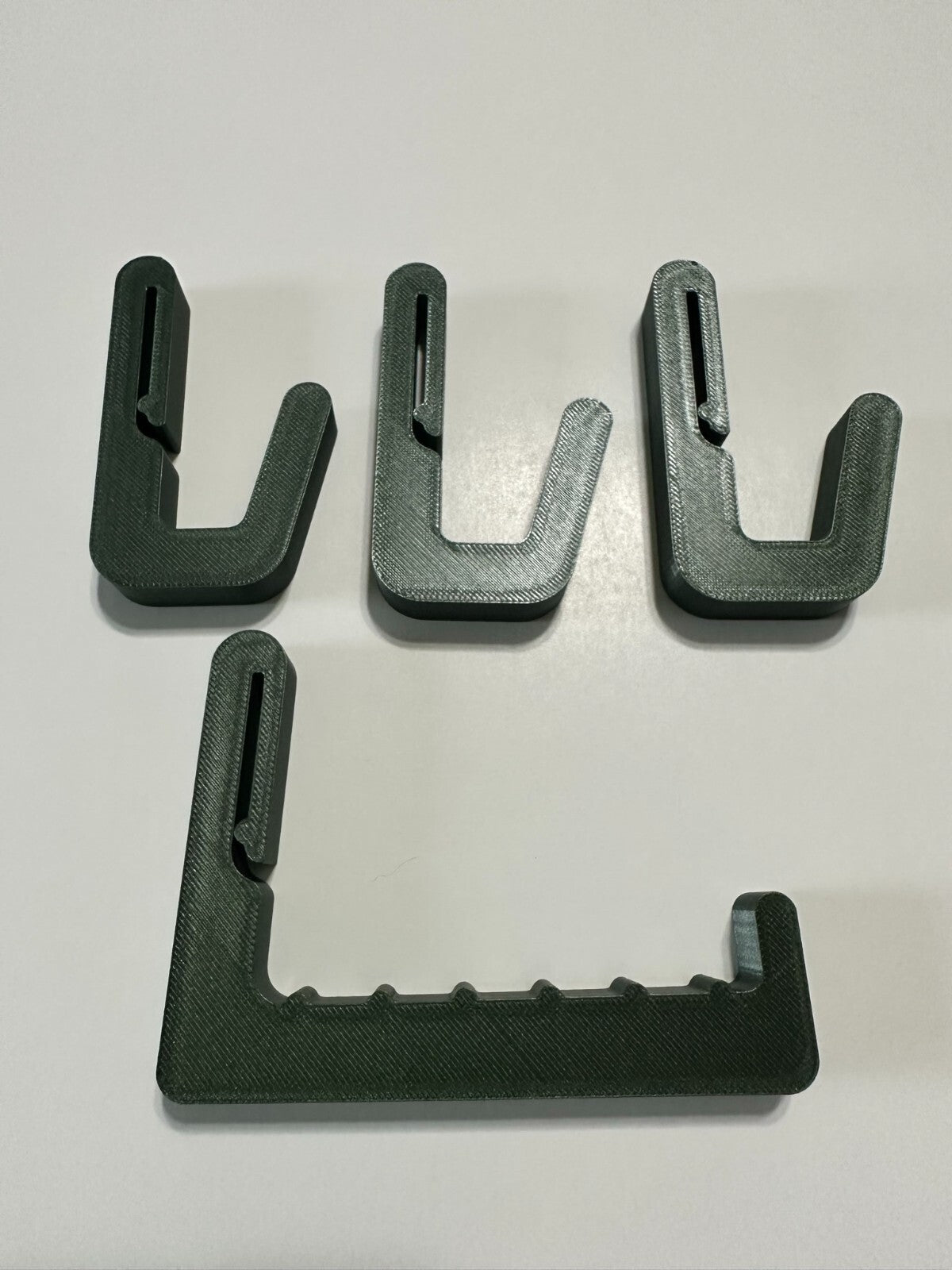 Archery Hunting Bow Hanger with 3 Gear Clips - Lightweight Tree Stand Accessory