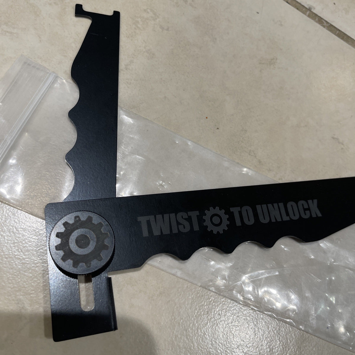 Multipurpose Firefighter Leverage Tools for First Responders - Portable & Durable