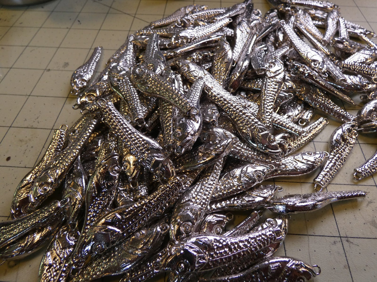 25 Fishing Jigs Bulk Anchovy Diamond Vertical Lures 3/4oz No Hooks