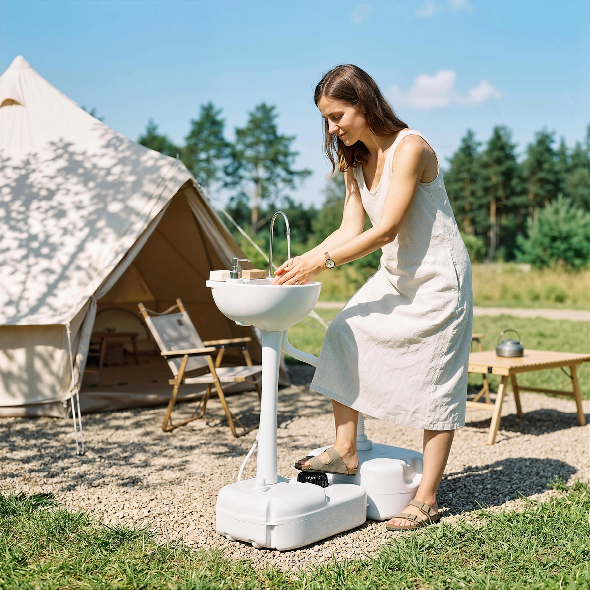 Outdoor Portable Hand Washing Sink with Soap Dispenser and Wheels