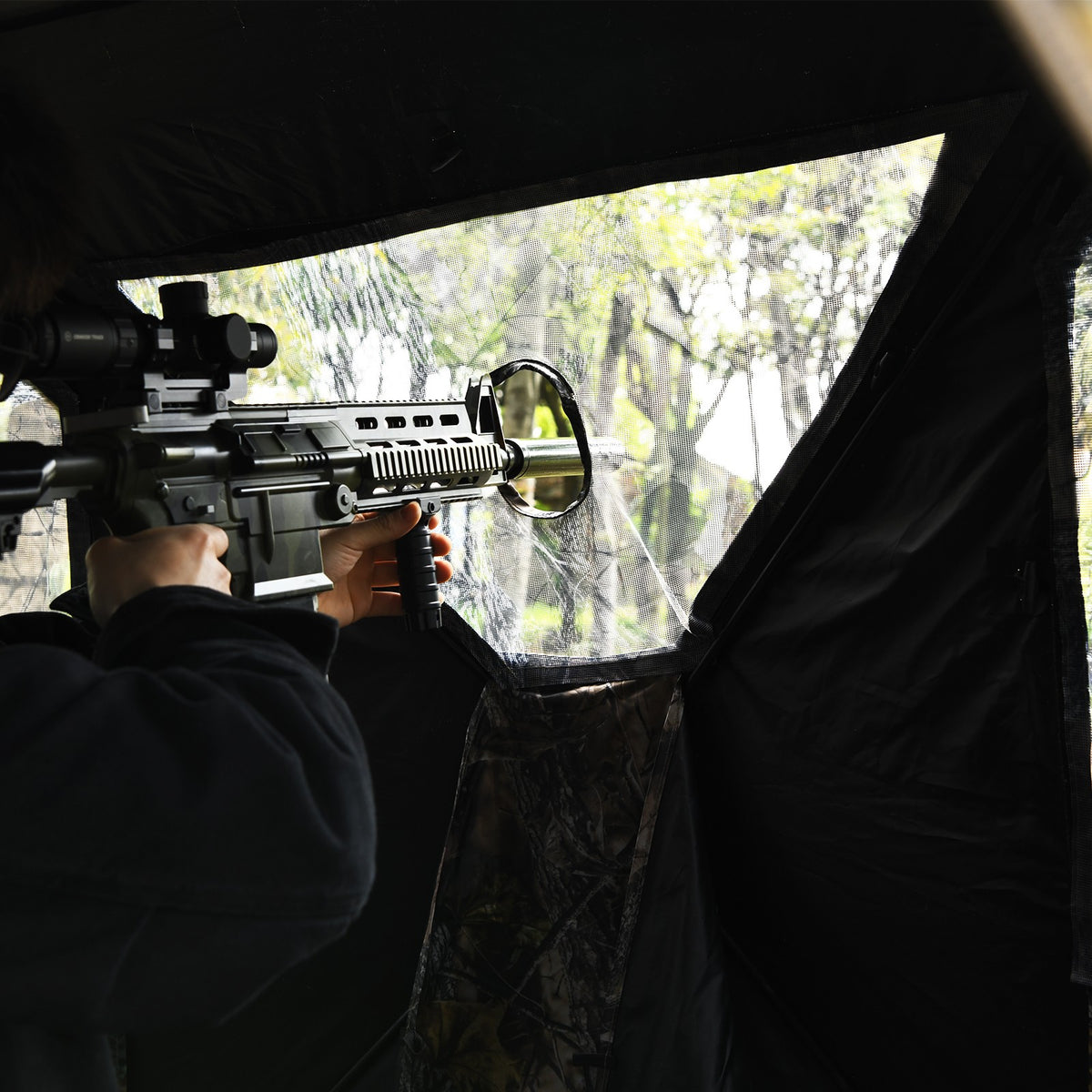 Portable Hunting Blind Pop-Up Ground Tent with Gun Ports and Carrying Bag