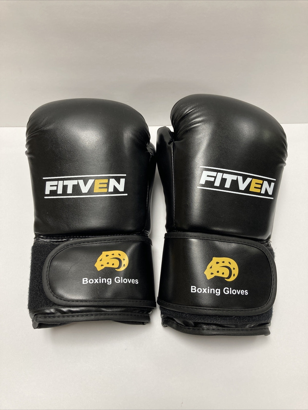 Fitven Boxing Gloves - Protective Martial Arts Gear for Training and Sparring