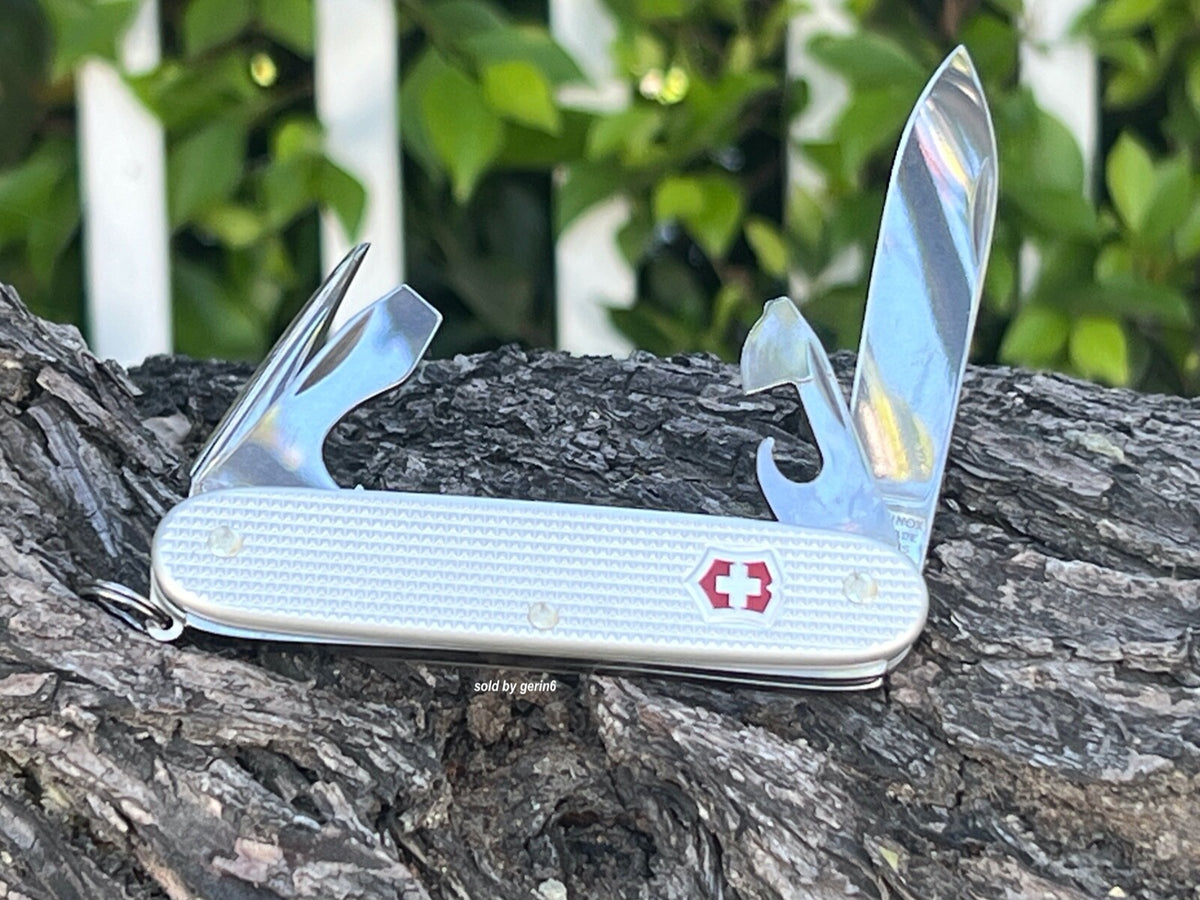 Victorinox Swiss Army Pioneer Silver Alox Multi-Tool Knife - 93mm