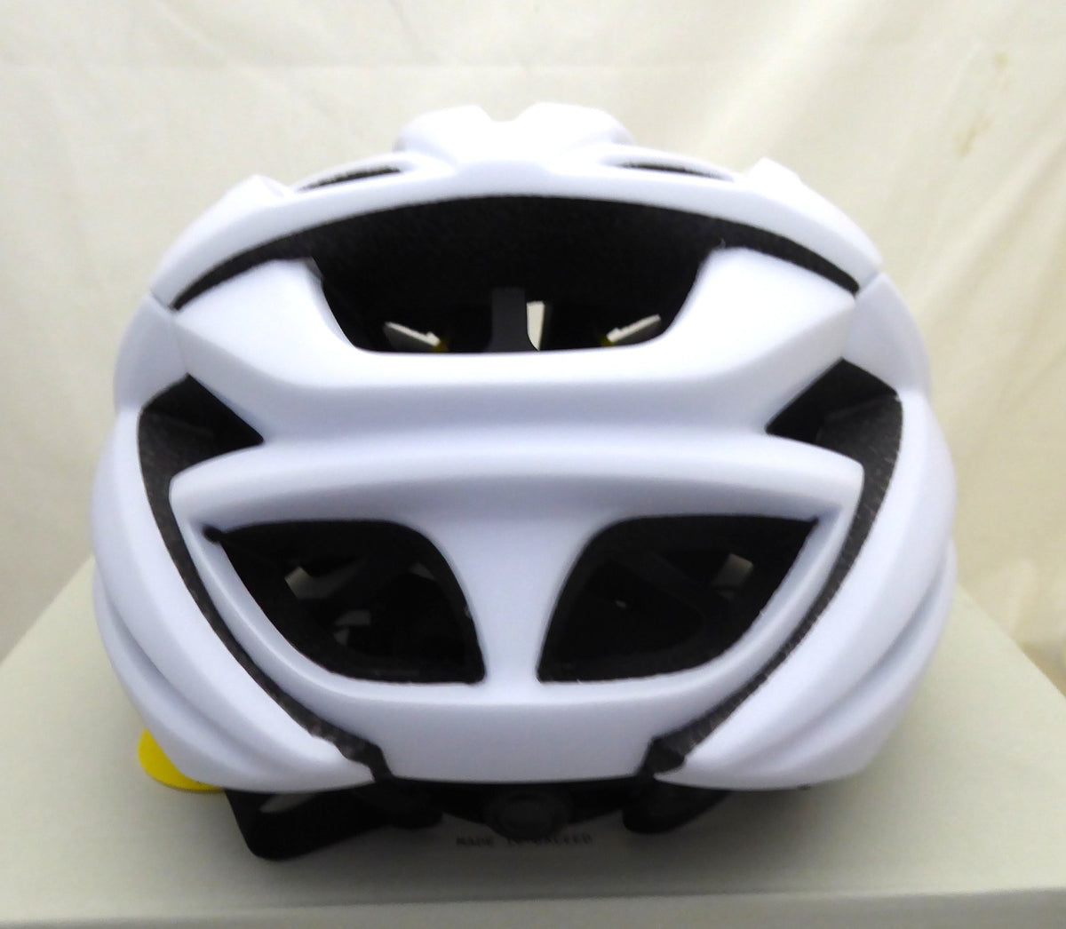 Cycling Helmet Giro Syntax MIPS Matte White Medium - Lightweight Safety Gear