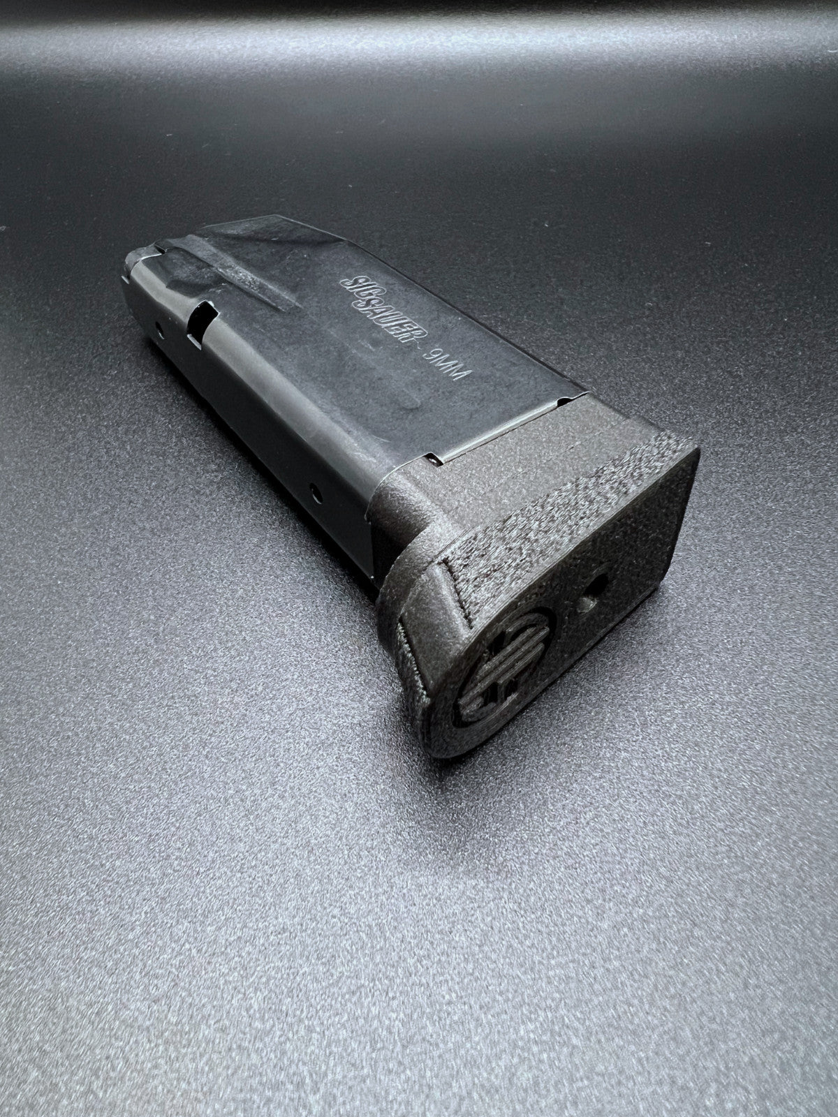 P365 Magazine Adapter with Pinky Extension for Sig Sauer 10-Round Magazines