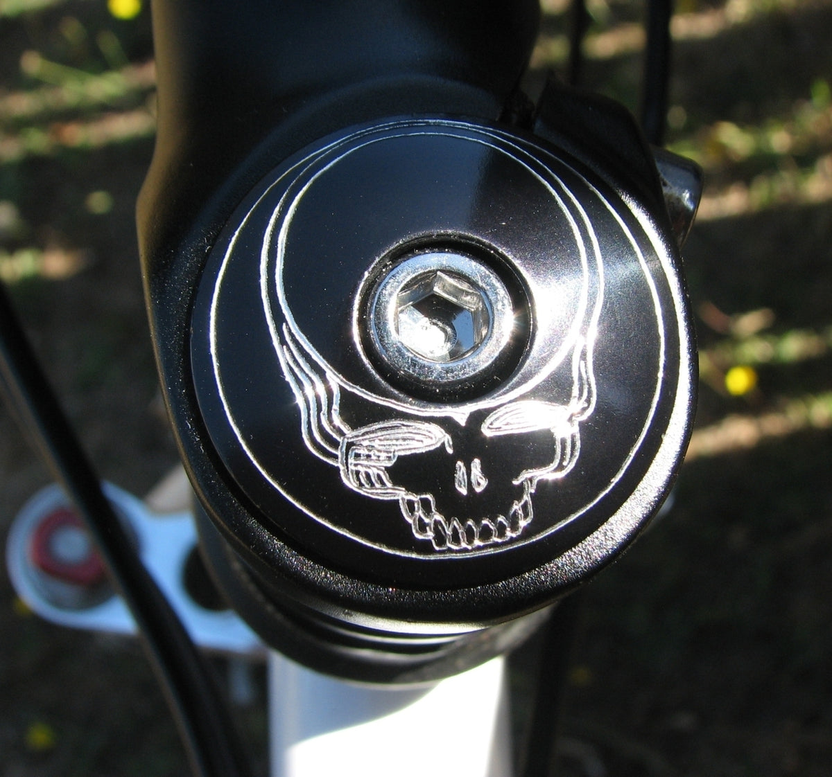 Black Skull Bike Headset Cap - Grateful Dead Stealie Engraved Bicycle Part