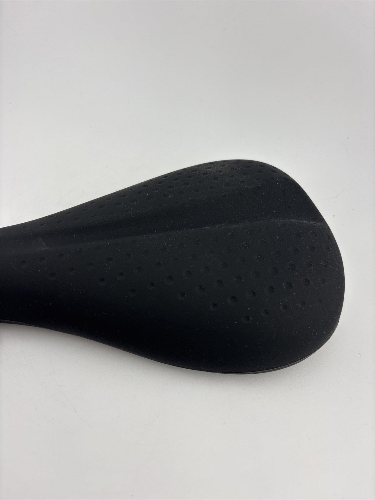 Delta HexAir Saddle Cover - Racing Bicycle Seat Cover, Black