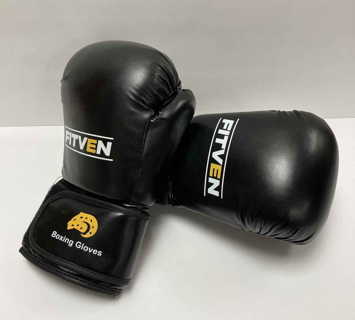 Fitven Boxing Gloves - Protective Martial Arts Gear for Training and Sparring
