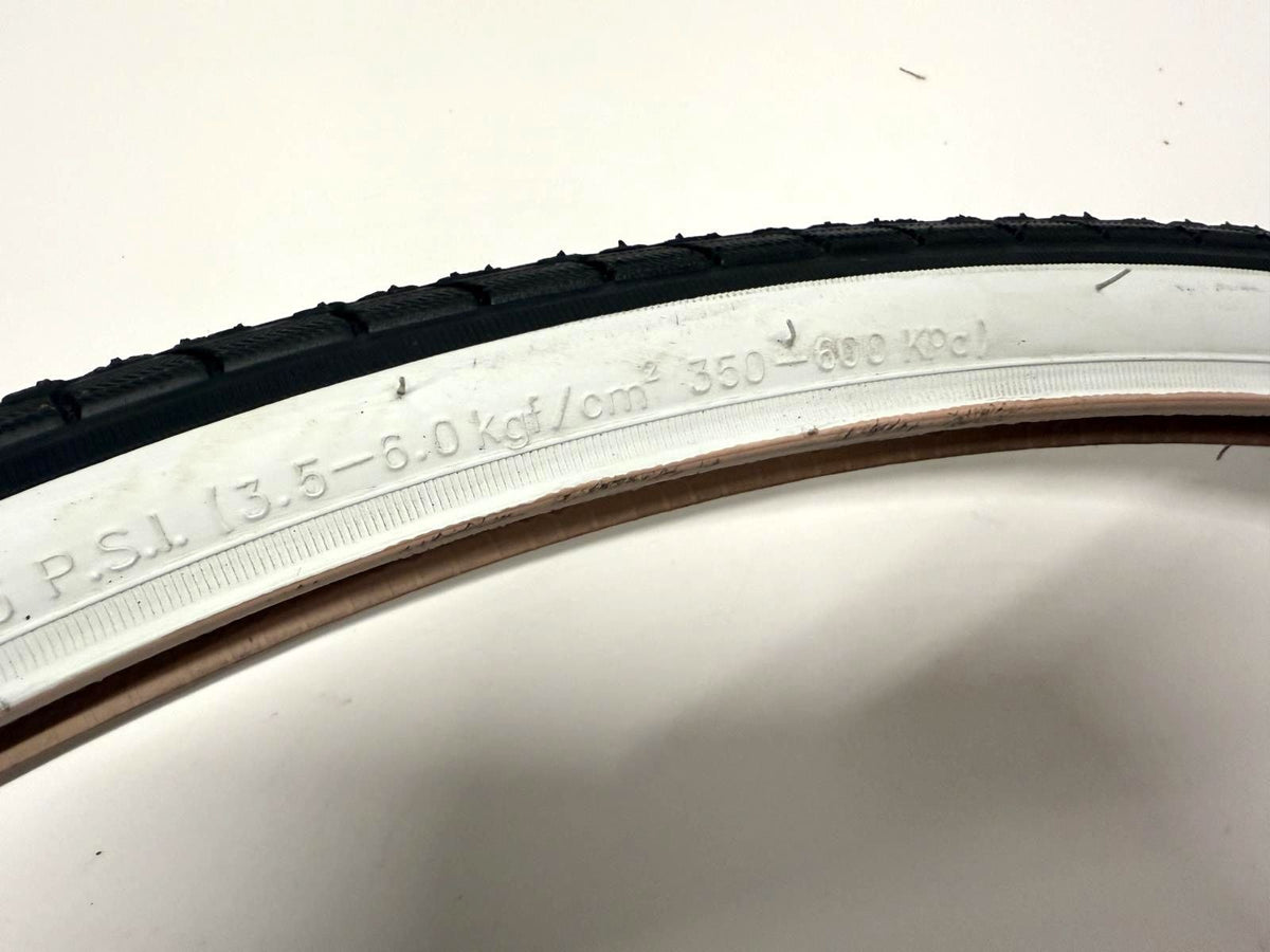 2 Pack Urban Slick Bicycle Tires 700x32c White Wall Wire Bead