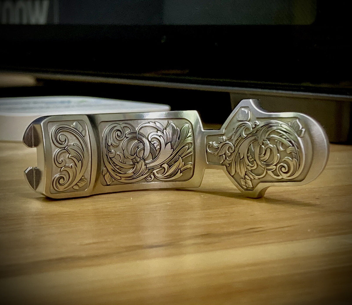1911 2011 Stainless Steel Extended Beavertail Grip Safety - Engraved