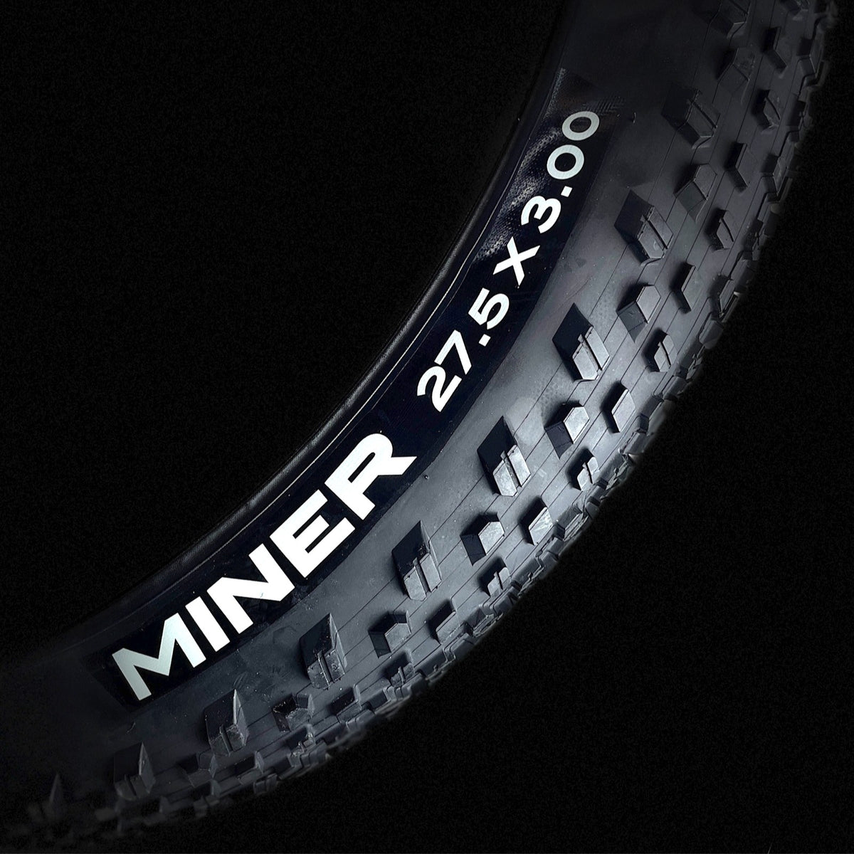 27.5x3.0 Mountain Bike Tire - Folding Bead, Trail & All-Purpose Grip