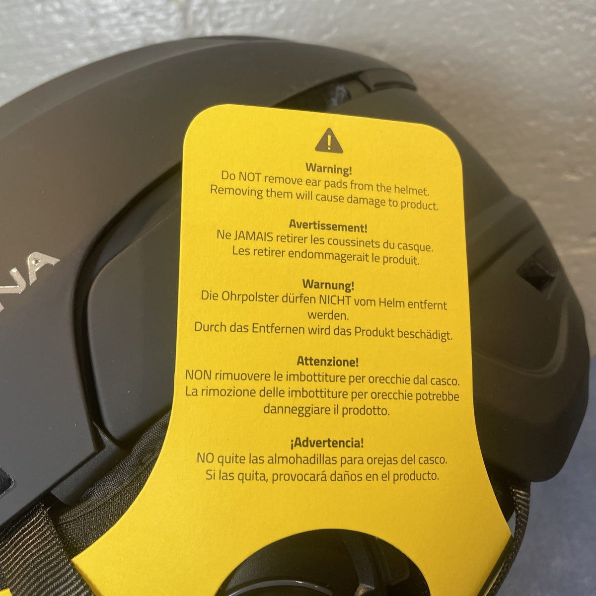 Bluetooth Snow Helmet with Built-in Speakers and Microphone - Size L