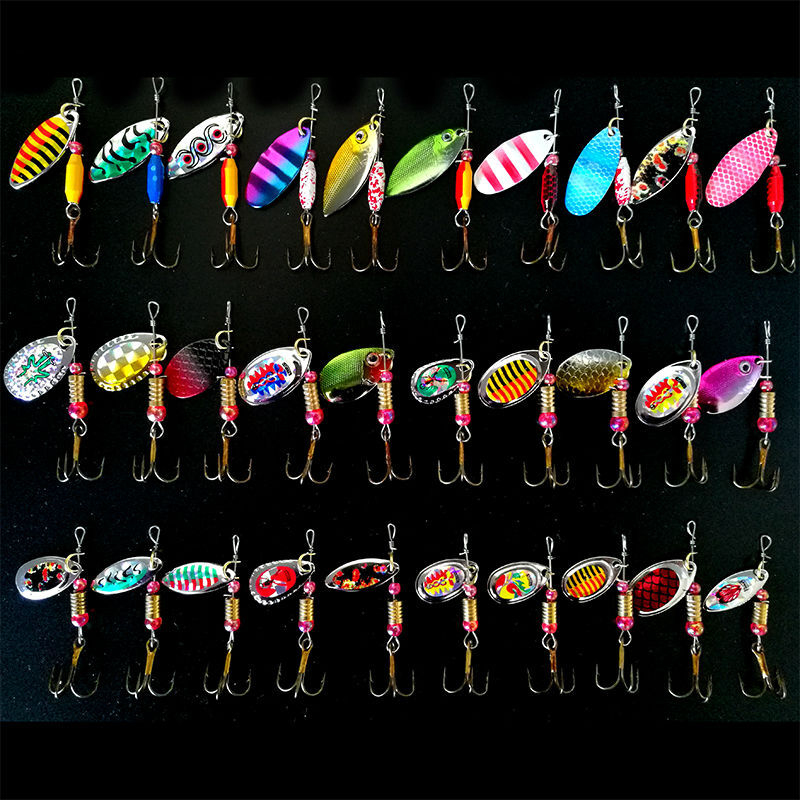 30PCS Sparkling Sequin Fishing Lure Set Artificial Spinnerbait Baits