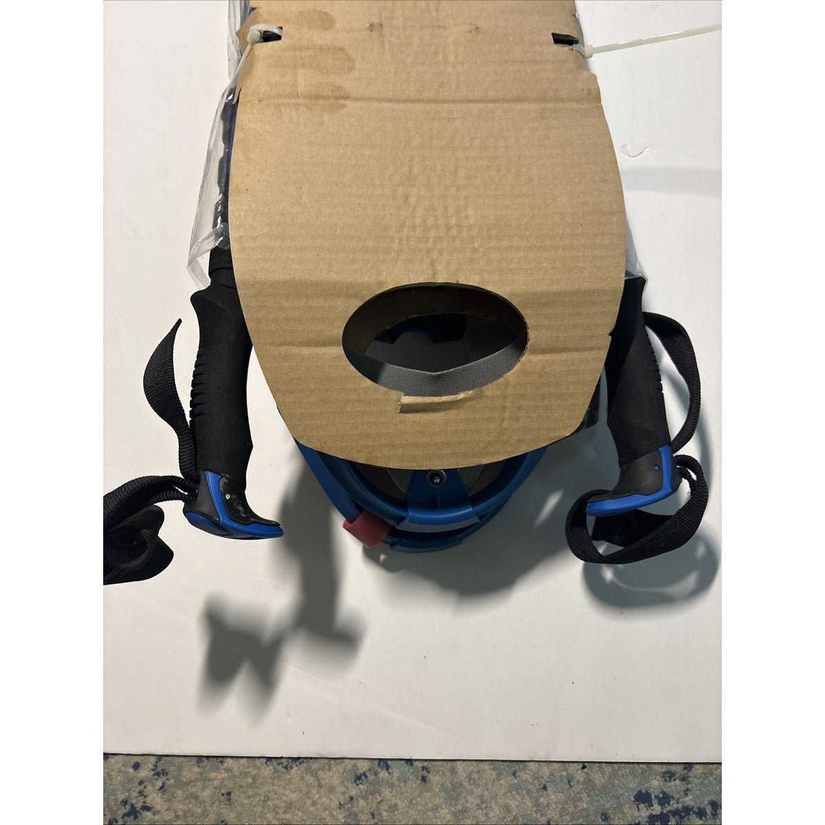 Pro Snowshoe Kit with Sawtooth Grip Poles and Carry Bag - New
