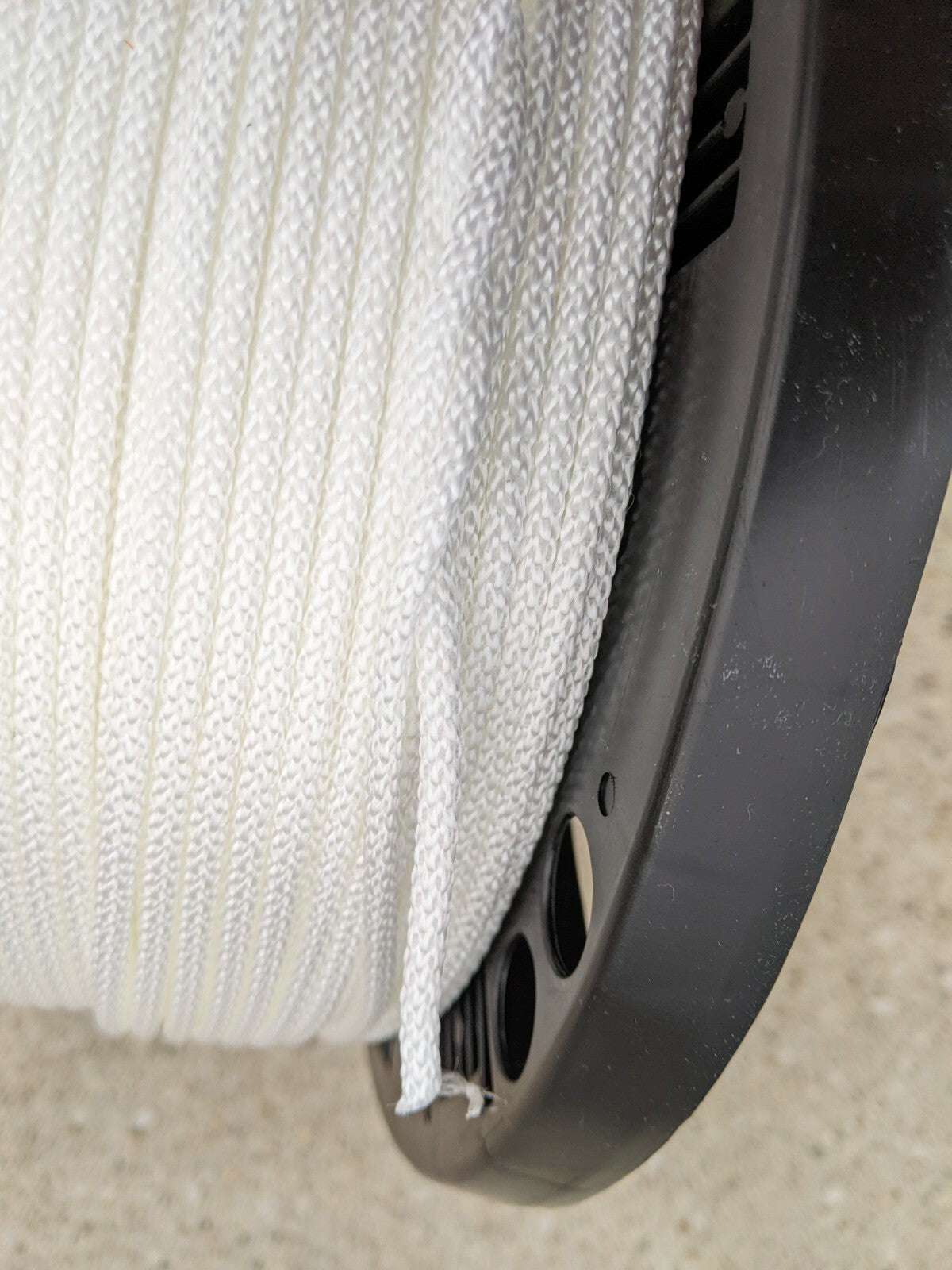 1000 Ft Loctite Rope for Crab Traps and Trotlines - Weather-Resistant All-Purpose Rope