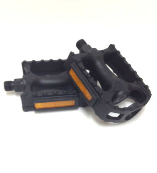 Mountain Bicycle Pedals Nylon Cage 1/2 Inch Spindle Pair - Replacement