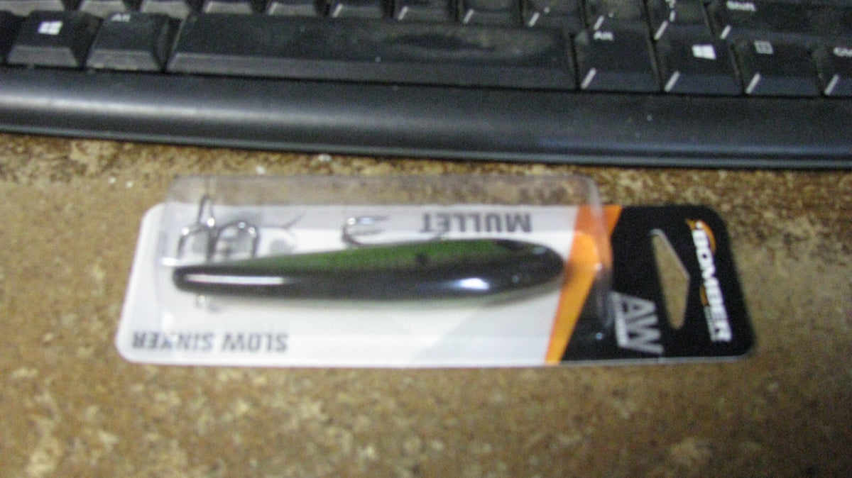 Fishing Lure Bomber Mullet Nip 3.5 Inch 5/8 Oz Saltwater Tackle Black Menhaden