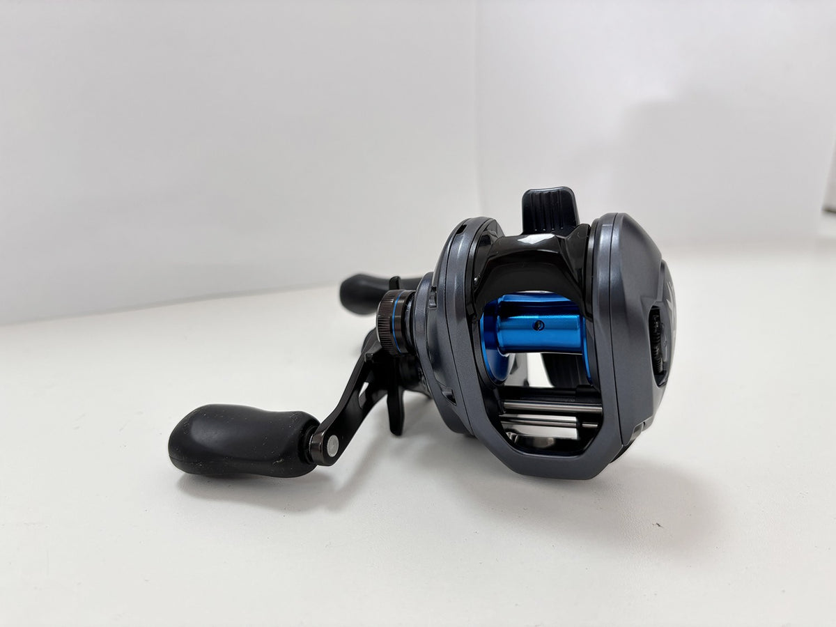 Baitcasting Fishing Reel 8.2:1 Gear Ratio, Right Hand, Compact, Durable
