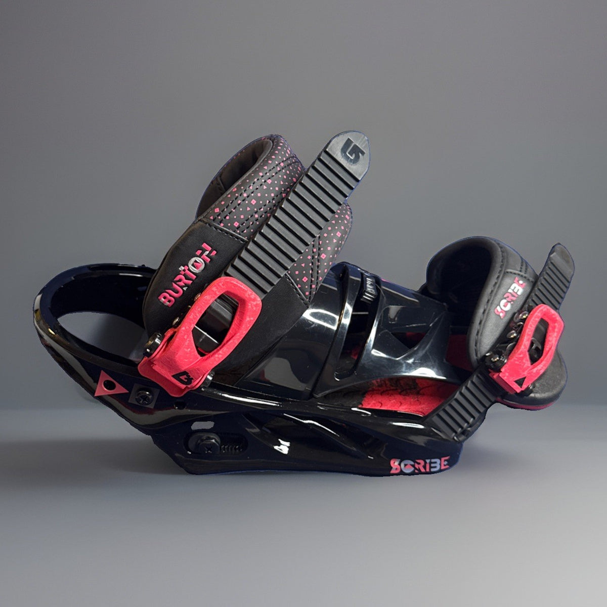 Women's Snowboard Bindings Size S 4-6 - BlackBerry Mure Snowboard Equipment