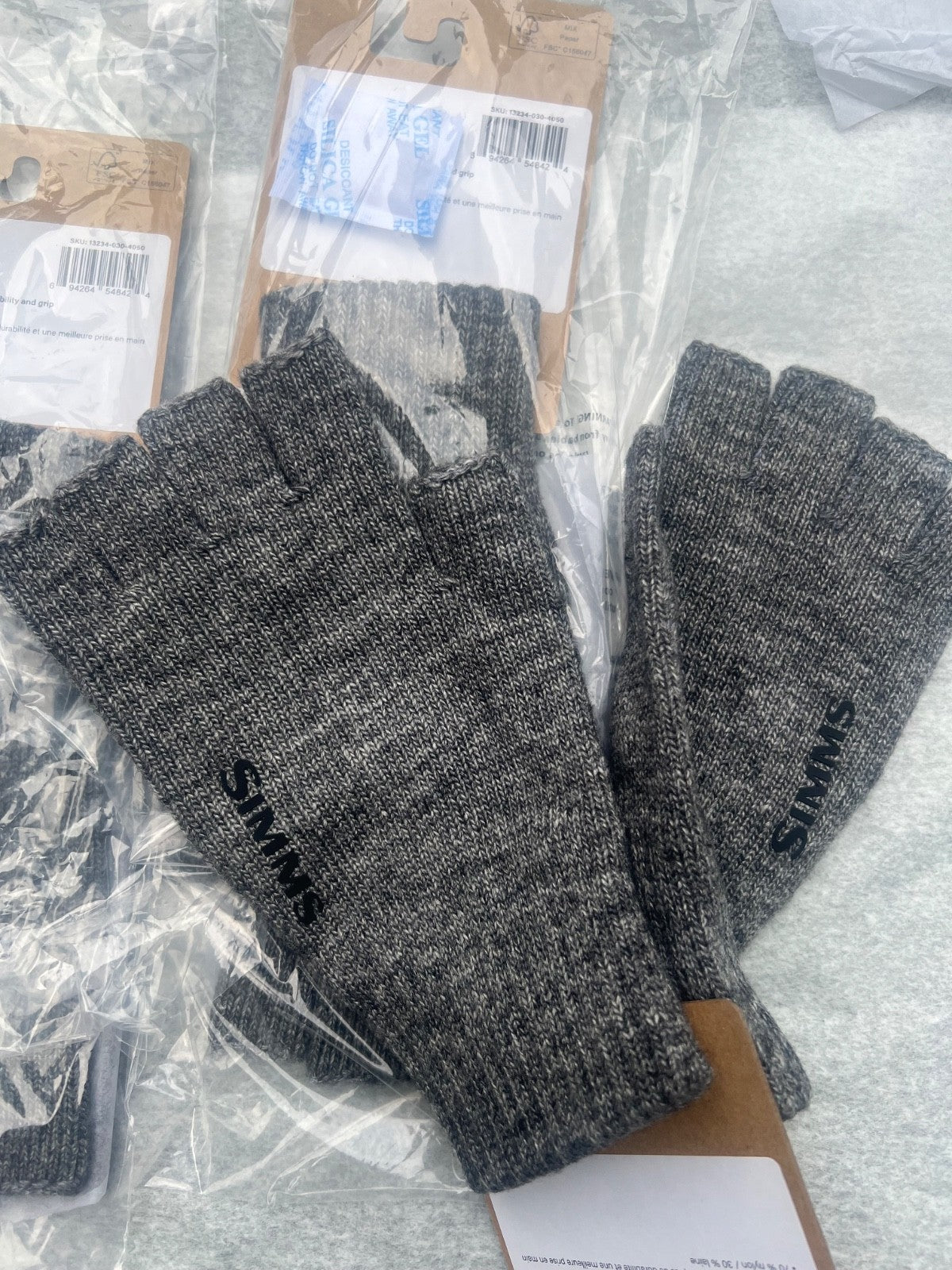 Simms Wool Half Finger Glove for Fishing Size L/XL Waterproof Warm