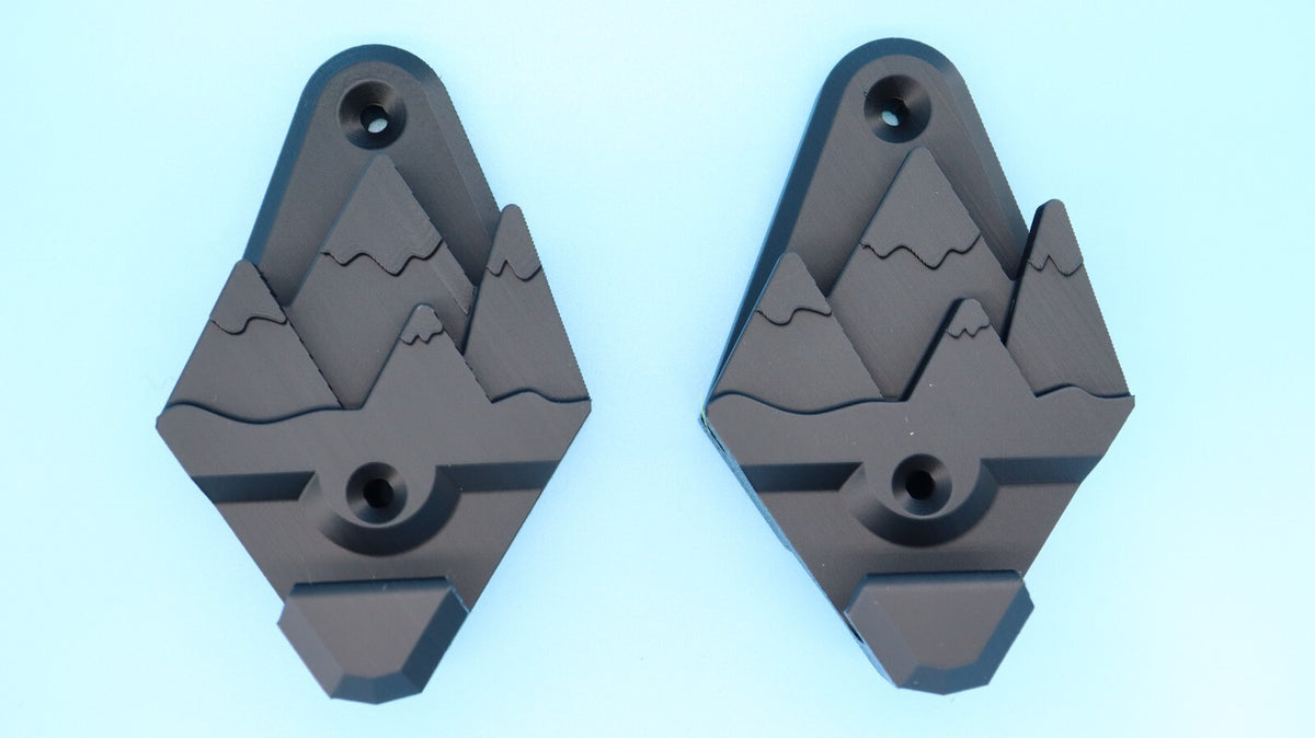 Snowboard & Helmet Wall Mount Display Hooks Rack for Gear Storage