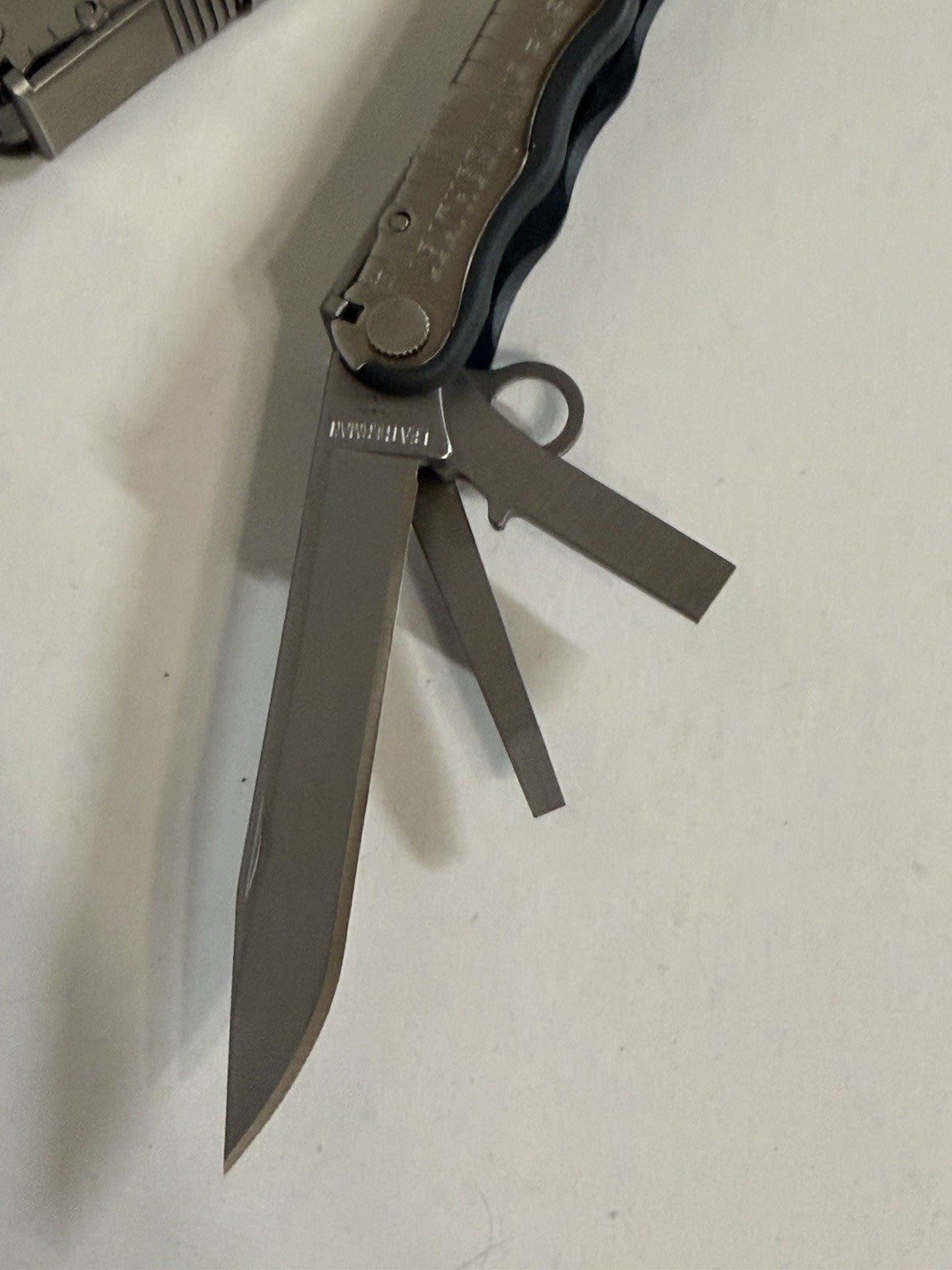 Leatherman Fuse Stainless Steel Multi-Tool Pliers with Leather Sheath