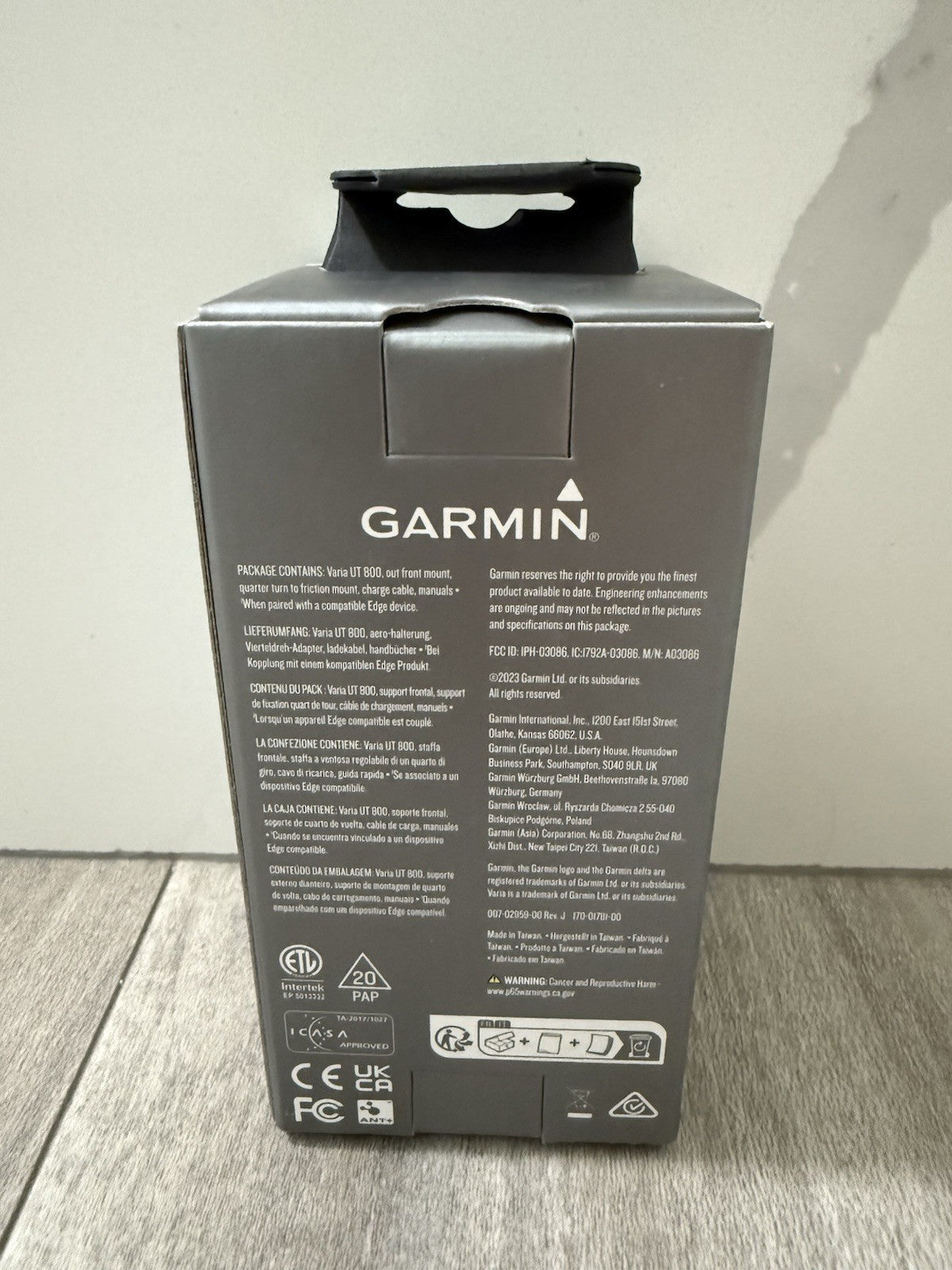 Cycling Headlight LED Rechargeable Flashing Bike Light - Garmin Varia UT800 Urban Edition
