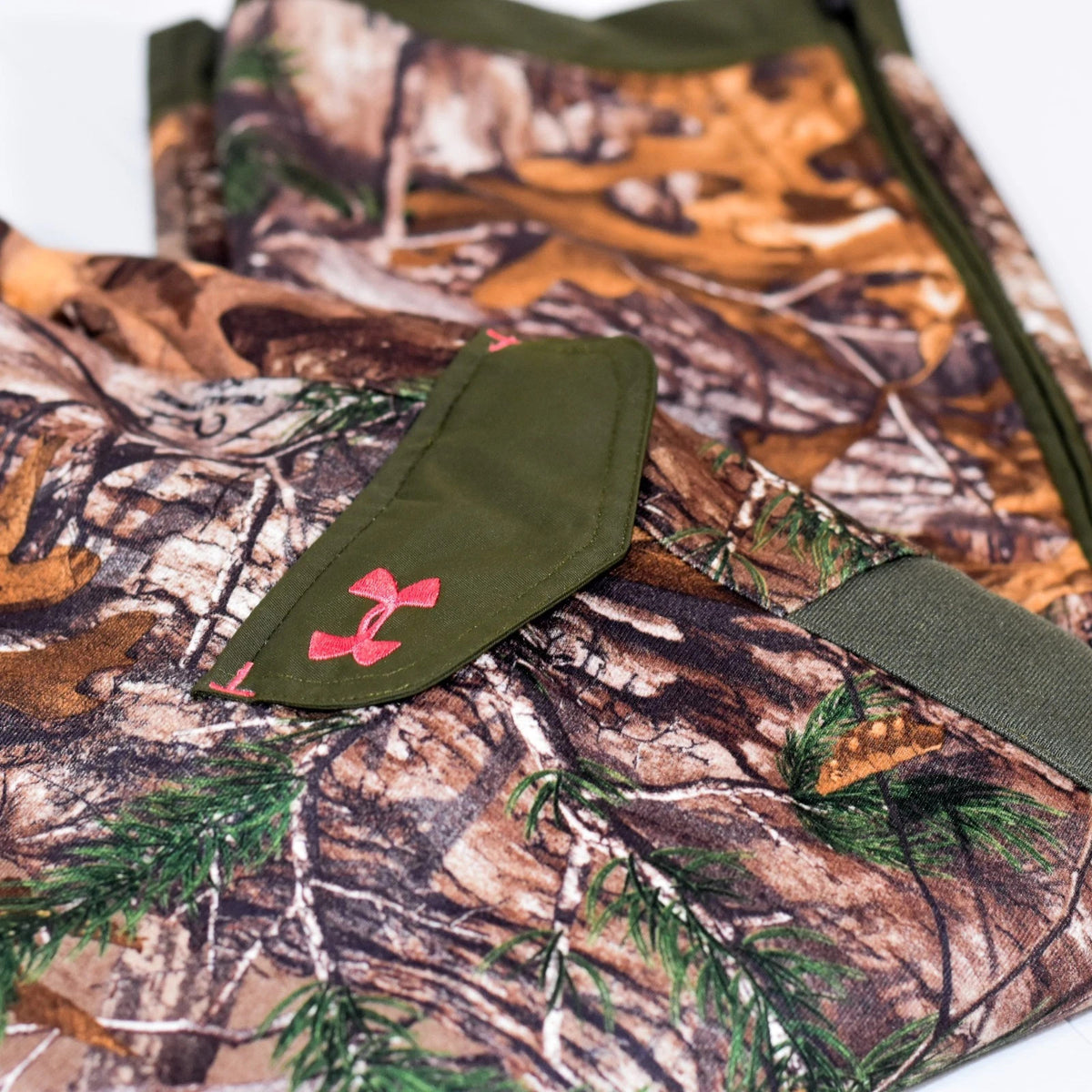 Water-Resistant Hunting Pants for Women with Camouflage Pattern - UA ColdGear