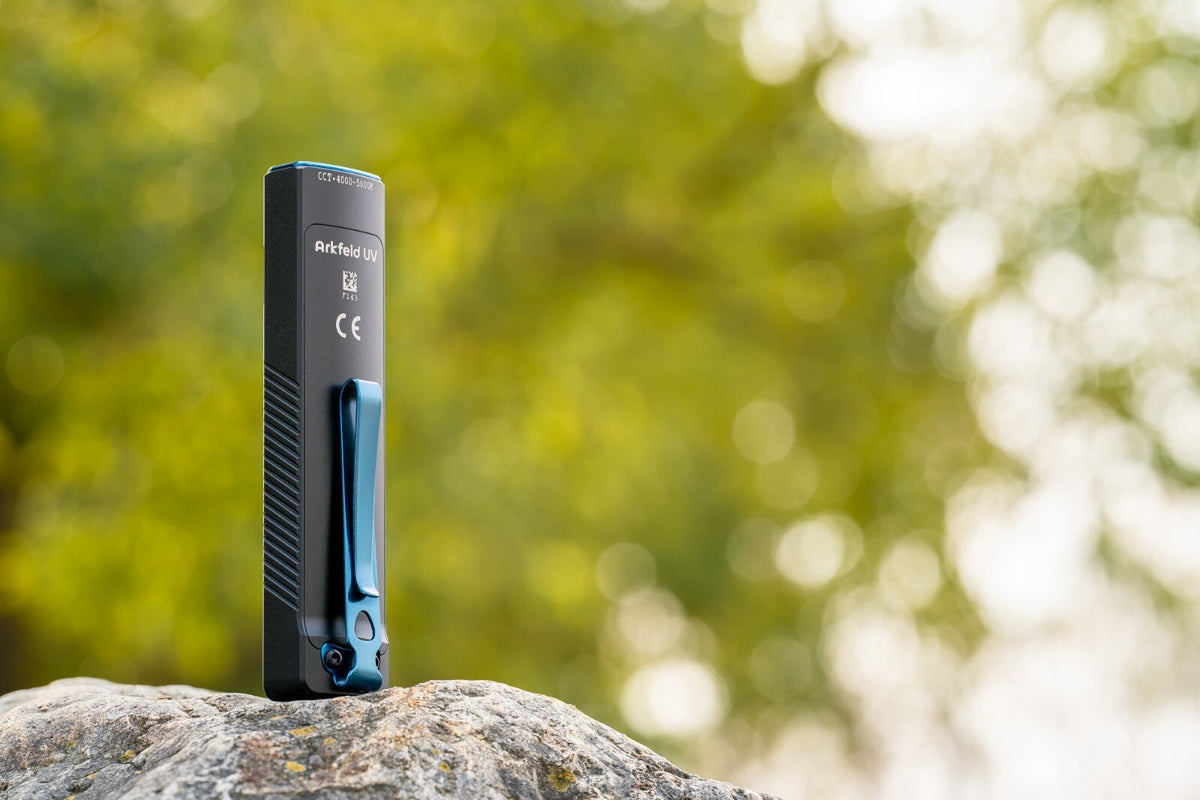LED Flashlight 1000 Lumens with UV & Multiple Brightness Levels