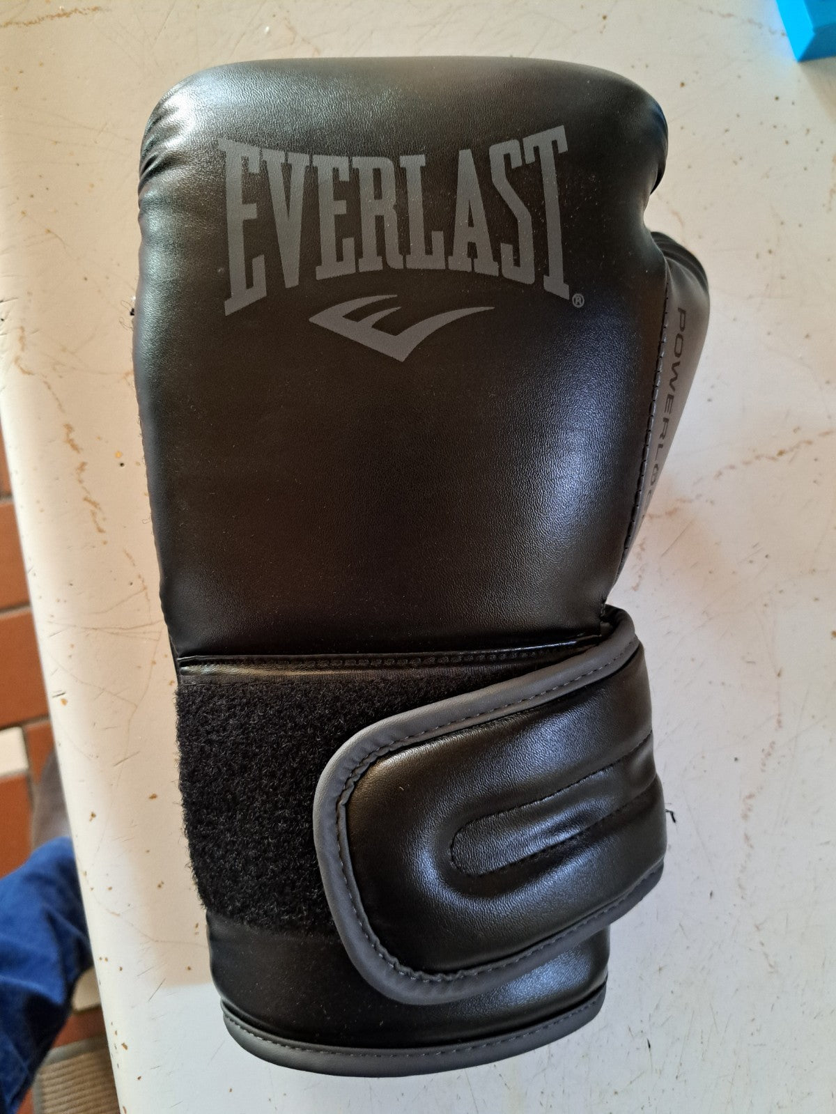 Everlast Powerlock Boxing Glove Left Hand Only - Boxing & Martial Arts Gear
