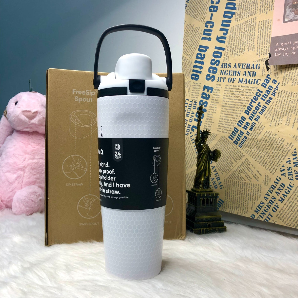 30oz Golf Water Bottle with Leak-Resistant Lid and Dual Drinking Options