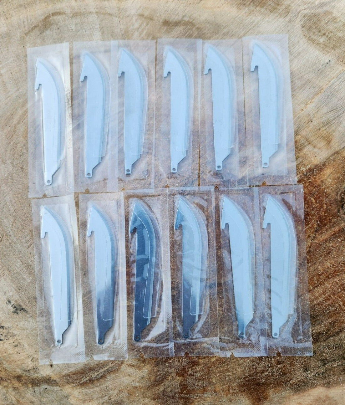 12 Pack 3.5-Inch Outdoor Edge Replacement Blades for Hunting & Outdoor Use