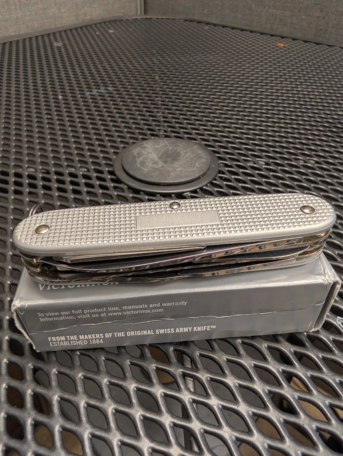 Victorinox Farmer X Silver Alox Swiss Army Knife with 10 Functions - New