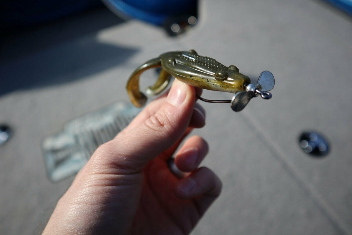 Fishing Hooks with Built-In Propeller for Topwater Toad & Frog Baits - 5 Pack