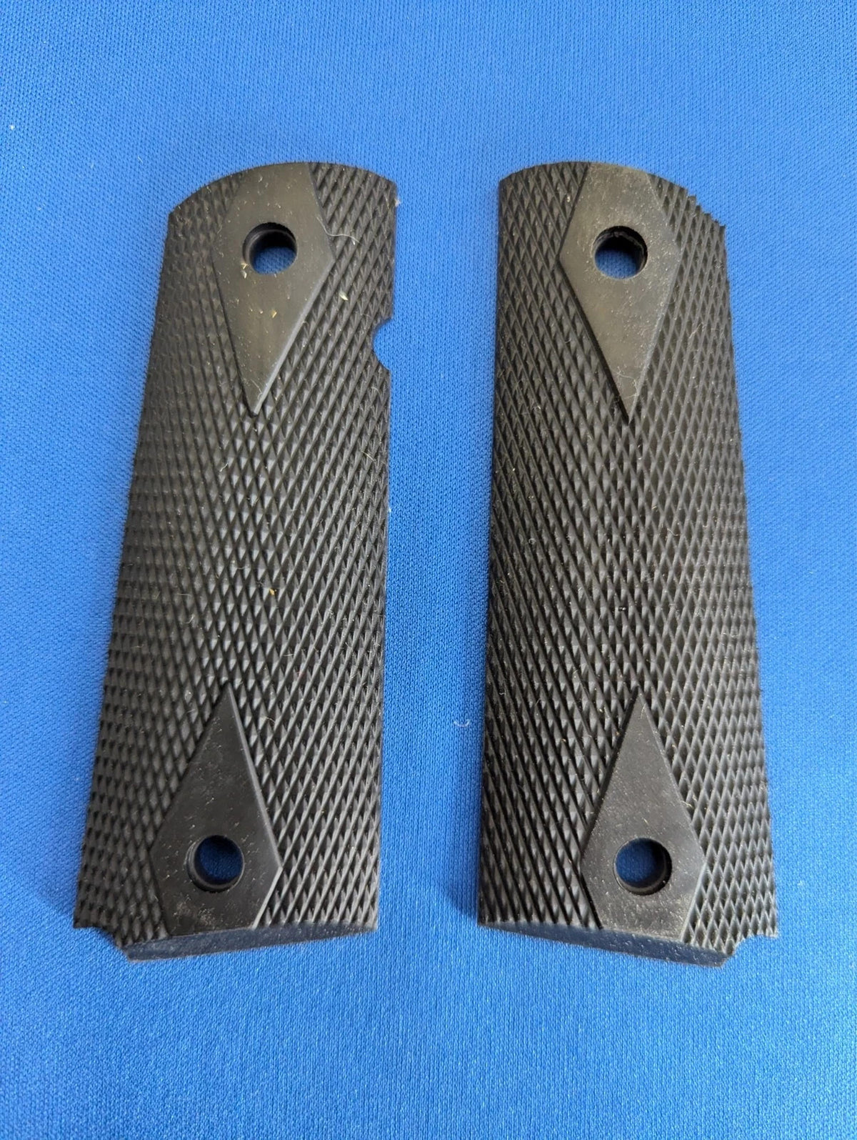 Full Size 1911 Rubber Grip with Double Diamond Pattern - USA Made