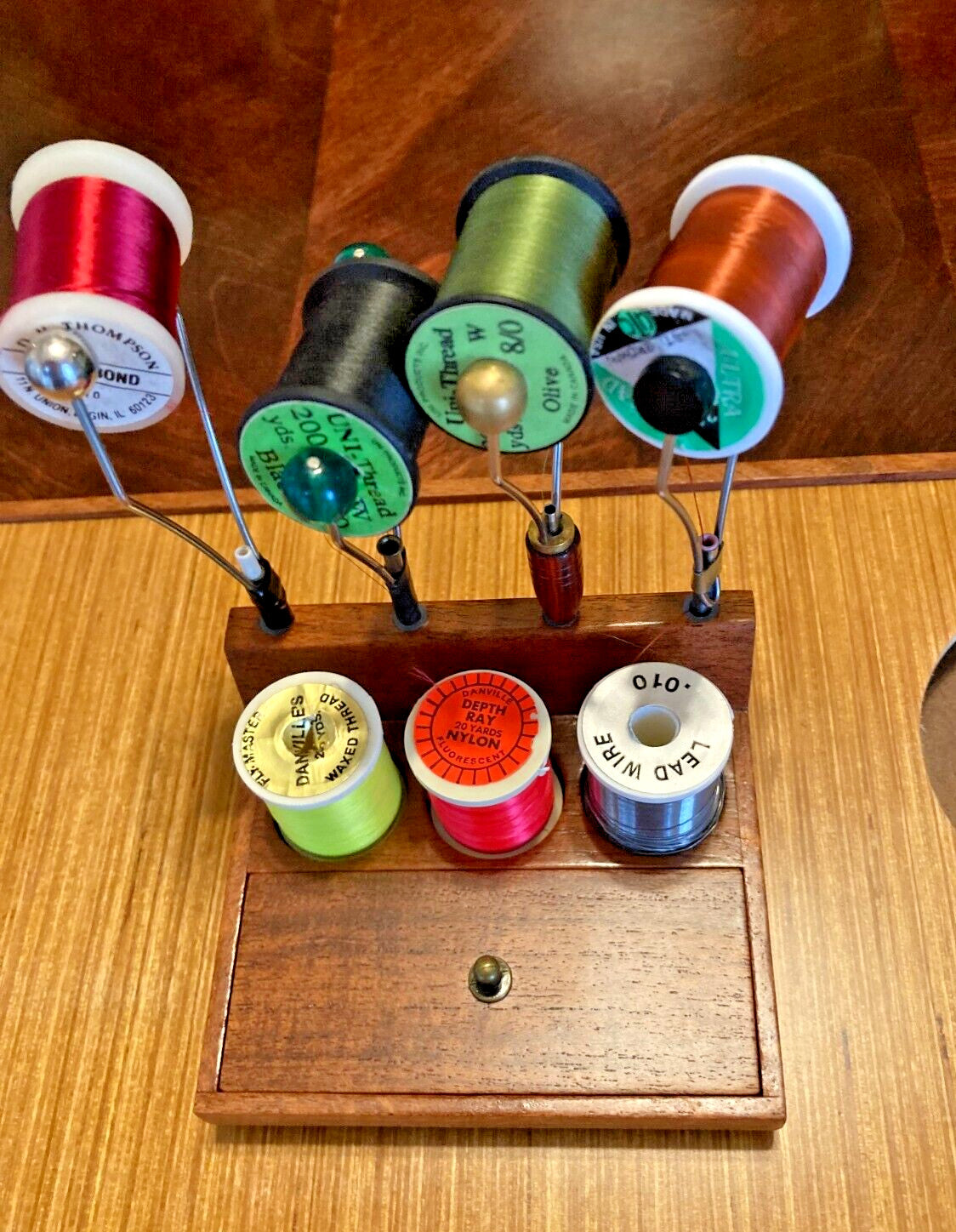 Fly Tying Vice Tool Kit with Thread & Bead Organizer - Organizer & Quick Draw Set