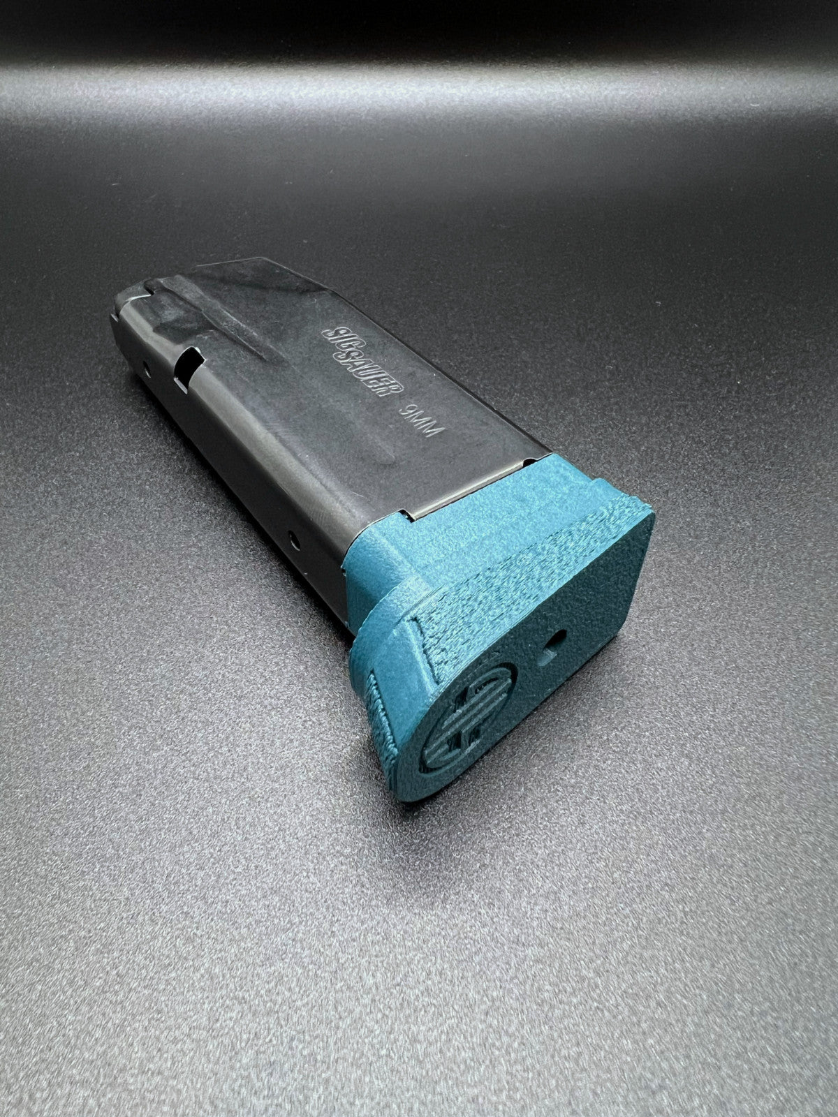 P365 Magazine Adapter with Pinky Extension for Sig Sauer 10-Round Magazines