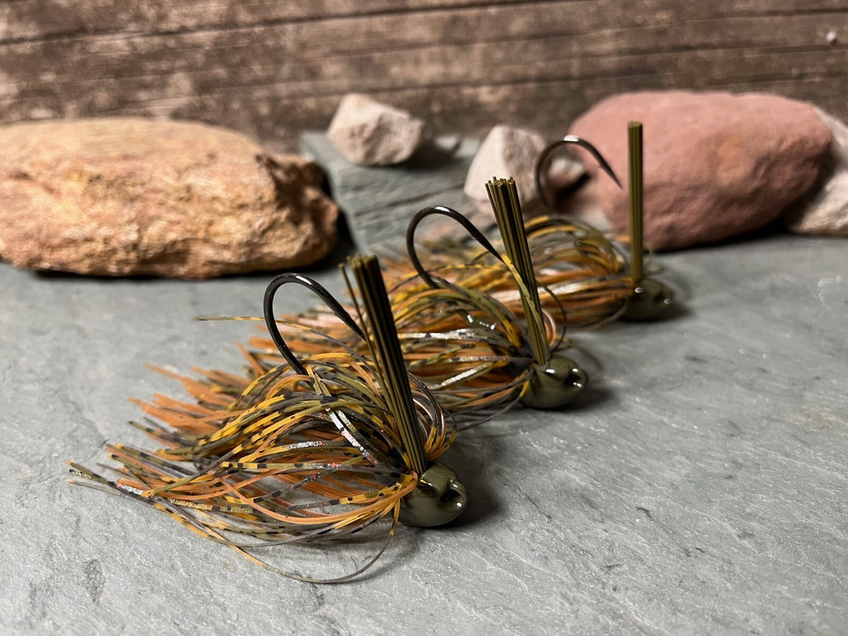 Bass Fishing Jigs Set - Weedless Flipping Jigs for Heavy Cover, Multiple Colors & Weights