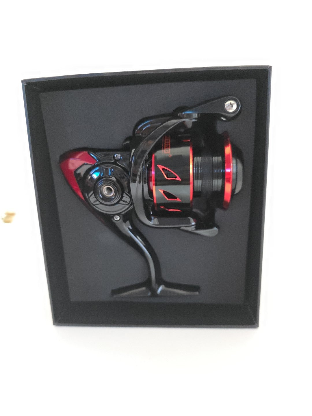 Spinning Fishing Reel 3000 Size Saltwater & Freshwater Reel with 39.5 lb Drag