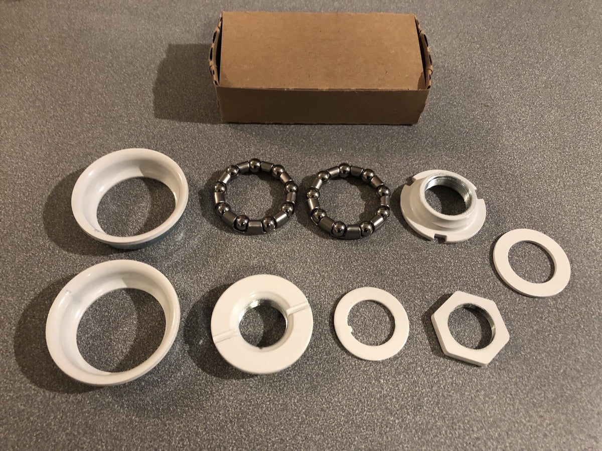 Old School BMX Bottom Bracket 24T Tange Seiki American 1 Piece Crank White