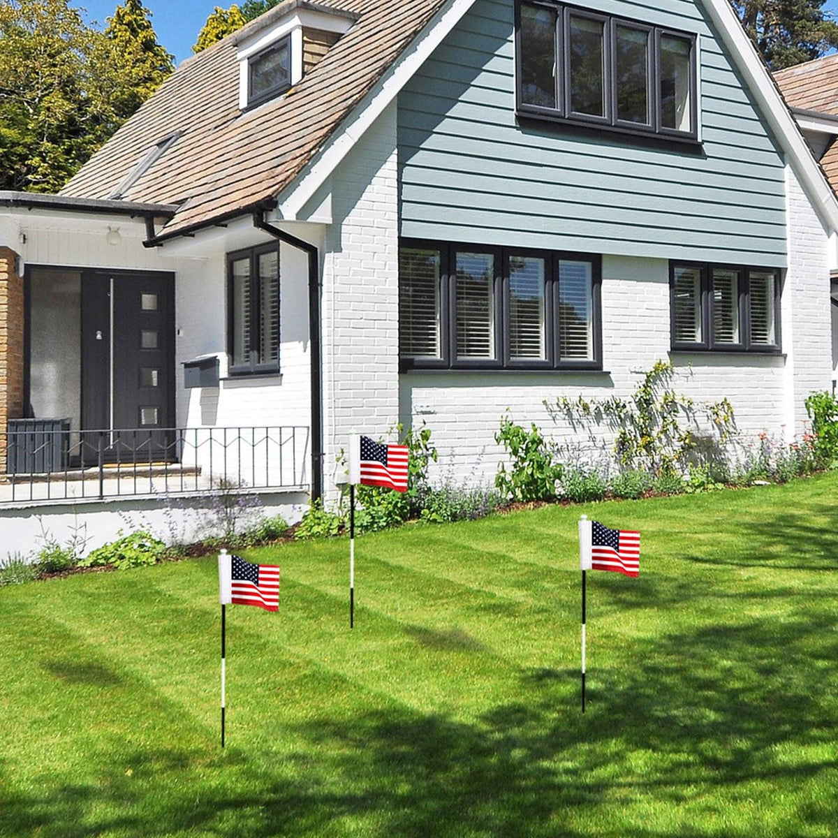 Mini Golf Flags Set - 3 Durable Nylon Practice Flags for Putting Green