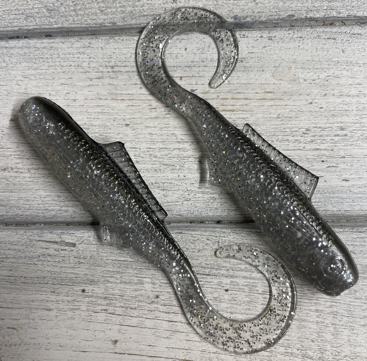 Fishing Minnow Baits 4 Inch Clear Silver Hitch Lot of 15 Lures for Bass & Saltwater